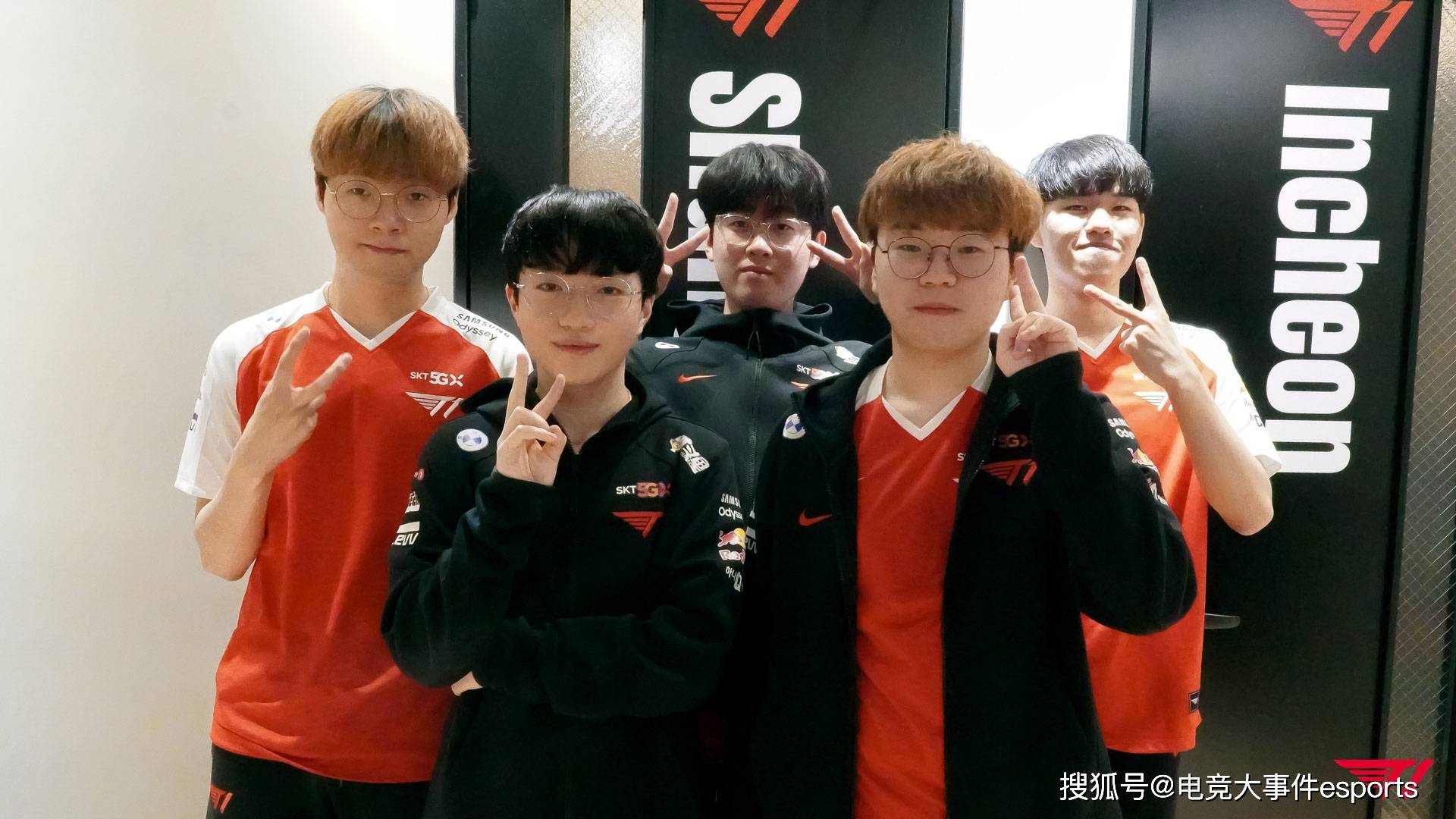 开云品牌关于社区盾倒计时，达拉斯独行侠集结日防线松动，细节引发关注，质疑声仍在，轮换策略成焦点的信息