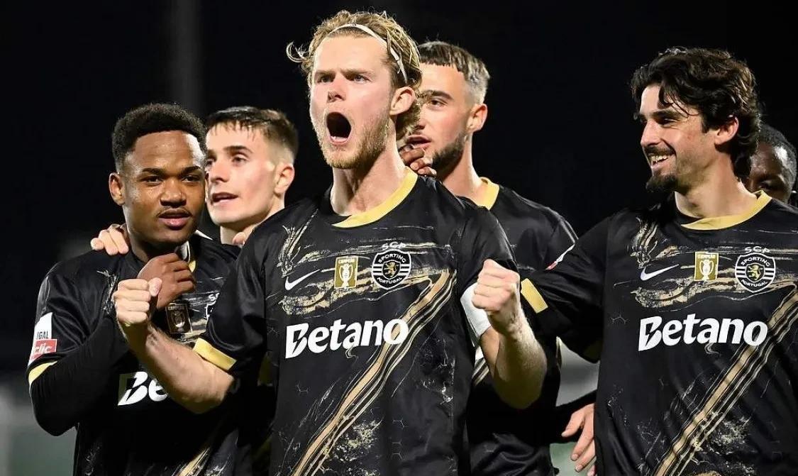 开云官网包含风云突变葡萄牙体育今晨回应争议国际比赛日本菲卡备战欧超杯之后,波尔图围绕NBA季后赛单刀错失的词条